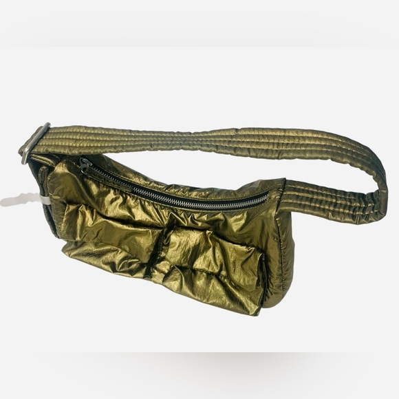 Baggu Cargo Shoulder Bag - Brass Metallic - Picture 3 of 4